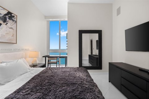 Condominio en venta en Sunny Isles Beach, Florida, 3 dormitorios, 257.15 m2 № 2035419 - foto 27