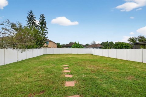 Casa en venta en Tampa, Florida, 4 dormitorios, 231.88 m2 № 1919942 - foto 28
