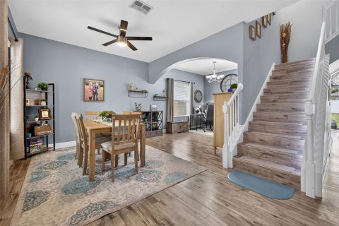 Casa en venta en Tampa, Florida, 4 dormitorios, 231.88 m2 № 1919942 - foto 4
