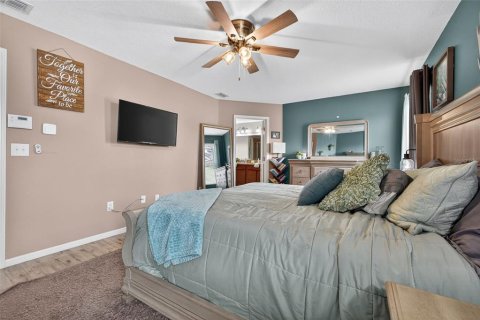 Casa en venta en Tampa, Florida, 4 dormitorios, 231.88 m2 № 1919942 - foto 19
