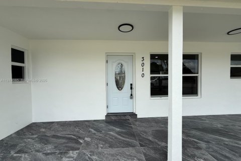 Villa ou maison à vendre à Miami Gardens, Floride: 4 chambres, 138.42 m2 № 2033714 - photo 8