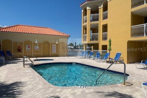 Condo in Saint Pete Beach, Florida, 3 bedrooms  № 1787674 - photo 28