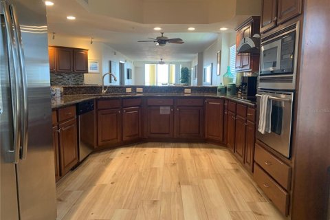 Condo in Saint Pete Beach, Florida, 3 bedrooms  № 1787674 - photo 7