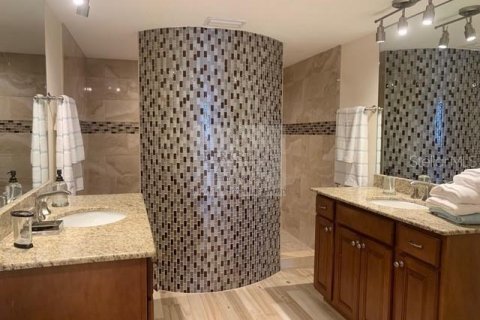 Condo in Saint Pete Beach, Florida, 3 bedrooms  № 1787674 - photo 16