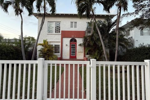 Appartement à louer à Hollywood, Floride: 1 chambre, 74.32 m2 № 2397272 - photo 2