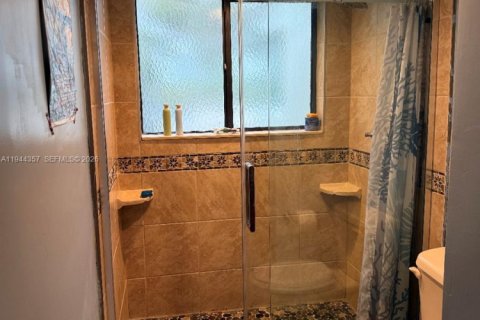 Condominio en venta en Plantation, Florida, 2 dormitorios, 104.24 m2 № 2005009 - foto 12