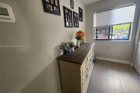 Condominio en venta en Plantation, Florida, 2 dormitorios, 104.24 m2 № 2005009 - foto 17