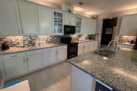 Villa ou maison à louer à Winter Garden, Floride: 5 chambres, 352.38 m2 № 1843819 - photo 3