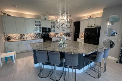 Villa ou maison à louer à Winter Garden, Floride: 5 chambres, 352.38 m2 № 1843819 - photo 2