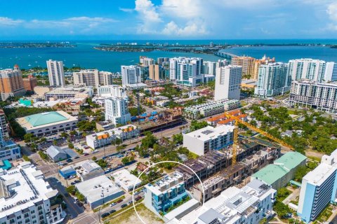 Condo in Sarasota, Florida, 3 bedrooms  № 1847547 - photo 1