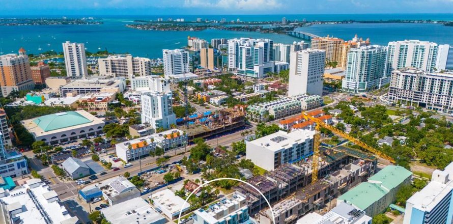 Condo in Sarasota, Florida, 3 bedrooms № 1847547