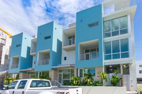 Condo in Sarasota, Florida, 3 bedrooms  № 1847547 - photo 13