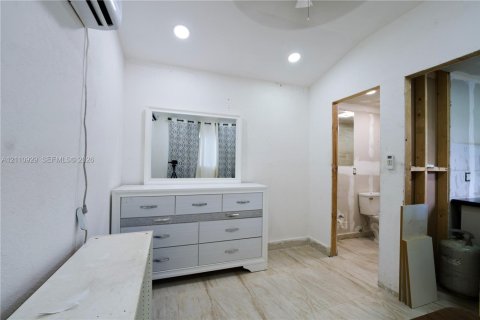 Villa ou maison à vendre à Miami, Floride: 3 chambres, 68.75 m2 № 2426702 - photo 20