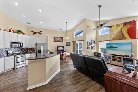 Casa en venta en Winter Springs, Florida, 5 dormitorios, 218.78 m2 № 2200622 - foto 18