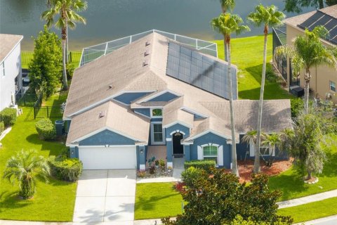 Casa en venta en Winter Springs, Florida, 5 dormitorios, 218.78 m2 № 2200622 - foto 2