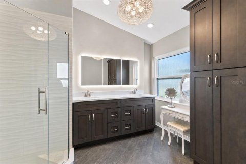 Casa en venta en Winter Springs, Florida, 5 dormitorios, 218.78 m2 № 2200622 - foto 12