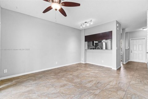 Touwnhouse à louer à West Palm Beach, Floride: 2 chambres, 93.65 m2 № 1951701 - photo 4