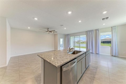 Casa en alquiler en Parrish, Florida, 4 dormitorios, 189.89 m2 № 2237217 - foto 15
