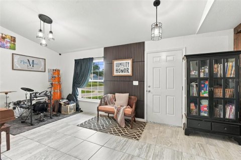 Villa ou maison à vendre à North Port, Floride: 3 chambres, 189.52 m2 № 2408896 - photo 10