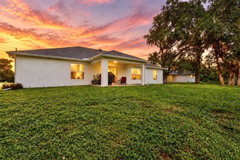 Villa ou maison à vendre à North Port, Floride: 3 chambres, 189.52 m2 № 2408896 - photo 3