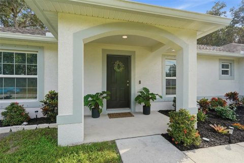 Villa ou maison à vendre à North Port, Floride: 3 chambres, 189.52 m2 № 2408896 - photo 8