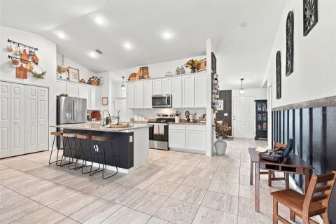 Villa ou maison à vendre à North Port, Floride: 3 chambres, 189.52 m2 № 2408896 - photo 18