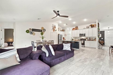 Villa ou maison à vendre à North Port, Floride: 3 chambres, 189.52 m2 № 2408896 - photo 17