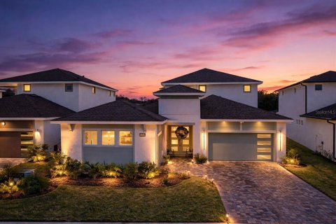 House in San Antonio, Florida 6 bedrooms, 318.93 sq.m. № 2143771