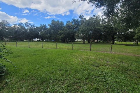 House in Auburndale, Florida 2 bedrooms, 151.15 sq.m. № 1911329 - photo 4