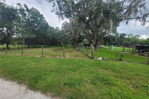 House in Auburndale, Florida 2 bedrooms, 151.15 sq.m. № 1911329 - photo 8