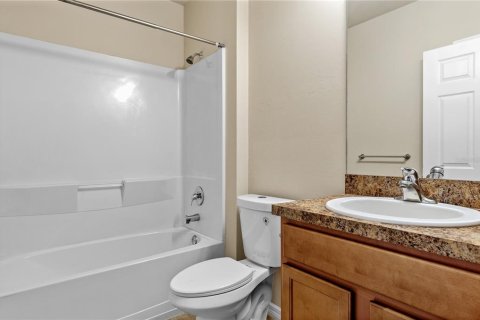 House in Alva, Florida 3 bedrooms, 156.45 sq.m. № 1767087 - photo 27