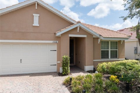 House in Alva, Florida 3 bedrooms, 156.45 sq.m. № 1767087 - photo 2