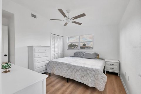 Casa en venta en Port Charlotte, Florida, 3 dormitorios, 101.45 m2 № 2099261 - foto 12