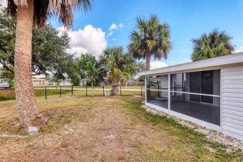Casa en venta en Port Charlotte, Florida, 3 dormitorios, 101.45 m2 № 2099261 - foto 18
