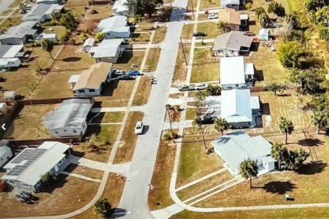 Casa en venta en Port Charlotte, Florida, 3 dormitorios, 101.45 m2 № 2099261 - foto 27
