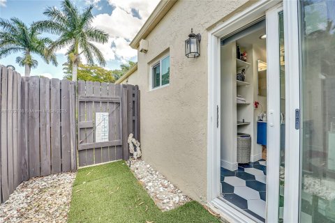 House in Lake Worth, Florida 3 bedrooms, 246.38 sq.m. № 1633684 - photo 19