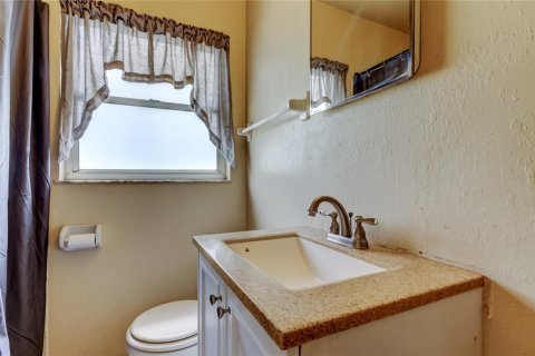House in Saint Petersburg, Florida 2 bedrooms, 97.73 sq.m. № 1821137 - photo 20