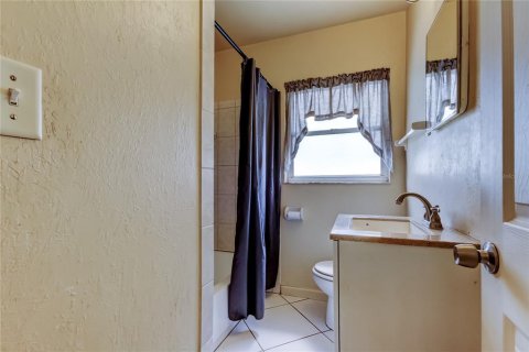 House in Saint Petersburg, Florida 2 bedrooms, 97.73 sq.m. № 1821137 - photo 23