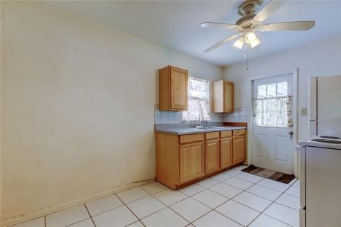 House in Saint Petersburg, Florida 2 bedrooms, 97.73 sq.m. № 1821137 - photo 11