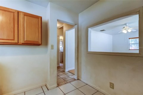 House in Saint Petersburg, Florida 2 bedrooms, 97.73 sq.m. № 1821137 - photo 5