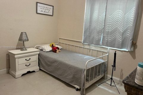 Villa ou maison à vendre à Hialeah, Floride: 4 chambres, 172.24 m2 № 1933514 - photo 30
