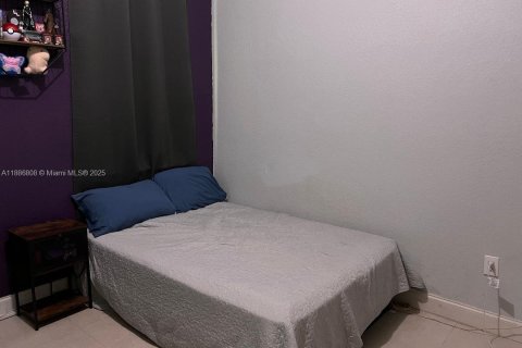 Villa ou maison à vendre à Hialeah, Floride: 4 chambres, 172.24 m2 № 1933514 - photo 26