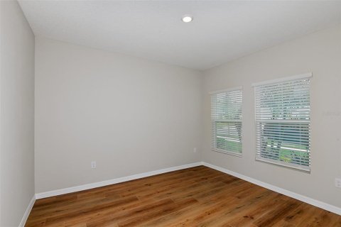 House in Haines City, Florida 6 bedrooms, 354.33 sq.m. № 1821314 - photo 17