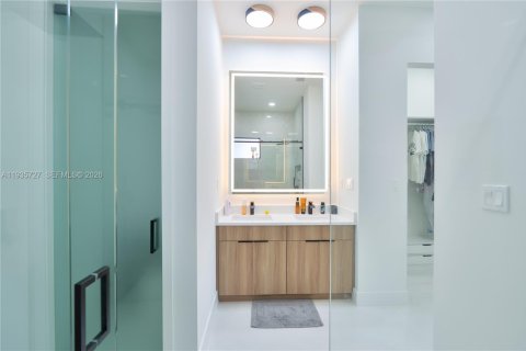 Купить виллу или дом в Кейп-Корал, Флорида 4 спальни, 160.91м2, № 1995829 - фото 16