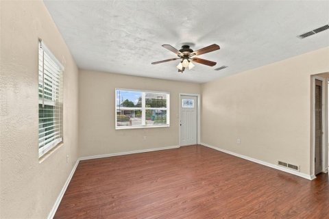 House in Palmetto, Florida 2 bedrooms, 96.15 sq.m. № 2391473 - photo 8