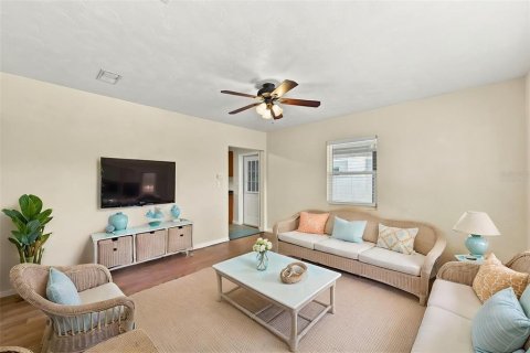 House in Palmetto, Florida 2 bedrooms, 96.15 sq.m. № 2391473 - photo 6