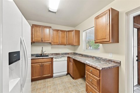 House in Palmetto, Florida 2 bedrooms, 96.15 sq.m. № 2391473 - photo 9