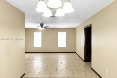 Casa en venta en Brandon, Florida, 3 dormitorios, 144.74 m2 № 2036006 - foto 5