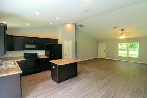 Casa en venta en Ocala, Florida, 3 dormitorios, 132.01 m2 № 1906622 - foto 3