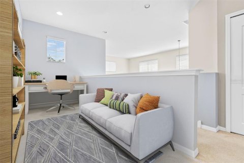 Villa ou maison à vendre à Tampa, Floride: 4 chambres, 172.33 m2 № 1717981 - photo 4